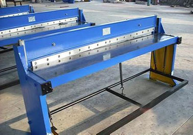 Chine Machine de cisaillement manuelle d'oscillation en métal hydraulique de poutre avec l'opération flexible fournisseur